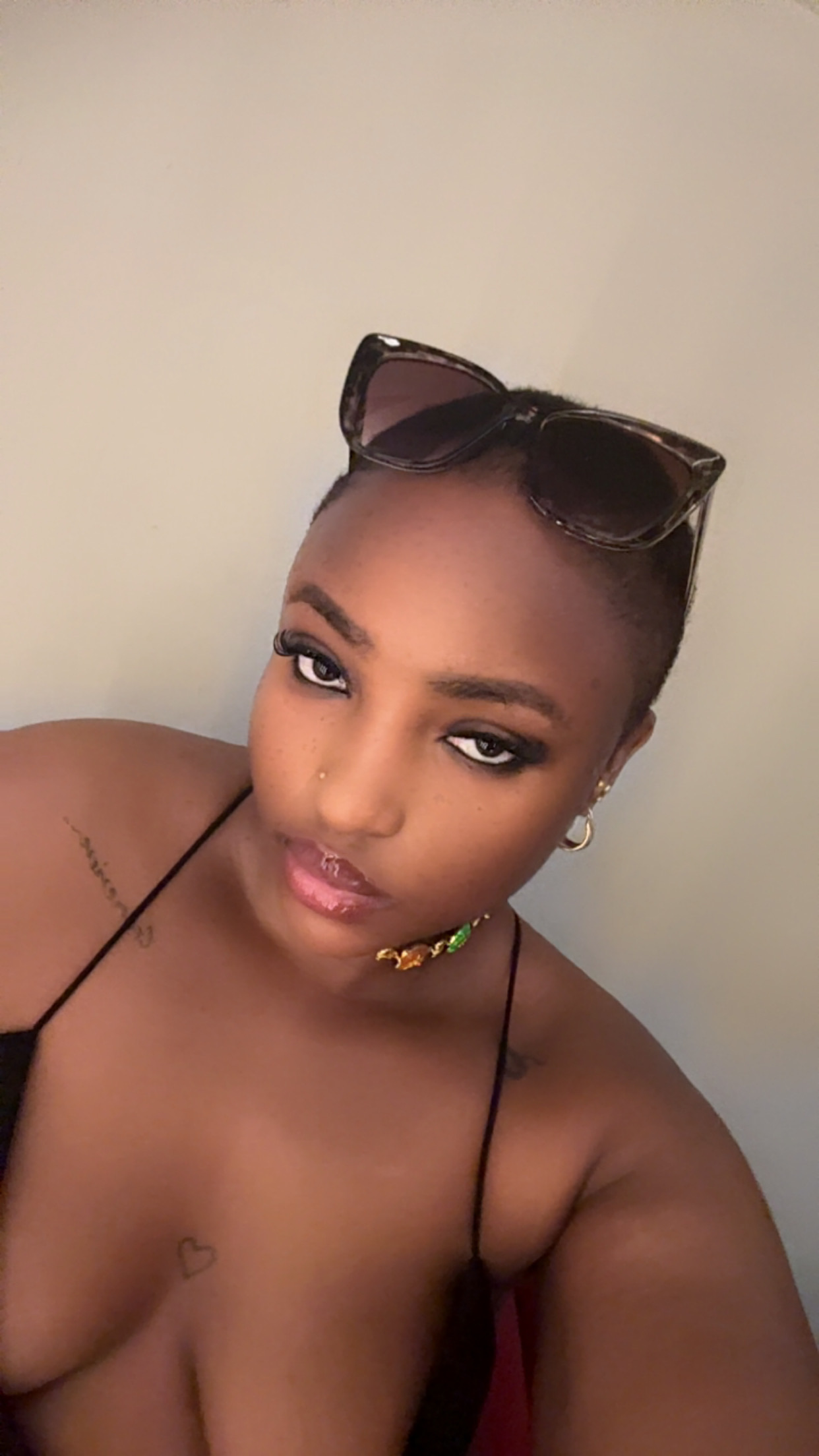 Calypso🌊💫💫 (saycalypso) Farcaster social identity (Fname handle) PFP