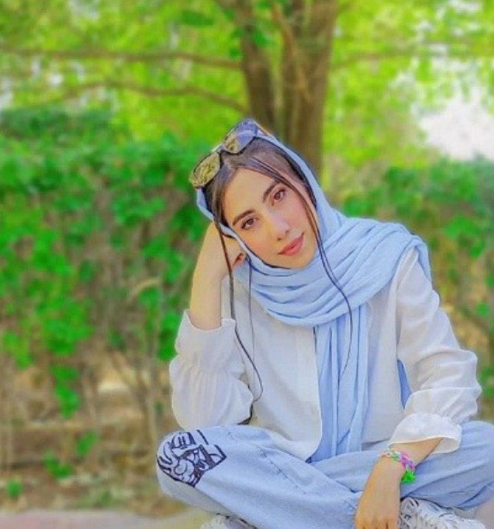 Zahra (zahra85) Farcaster social identity (Fname handle) PFP