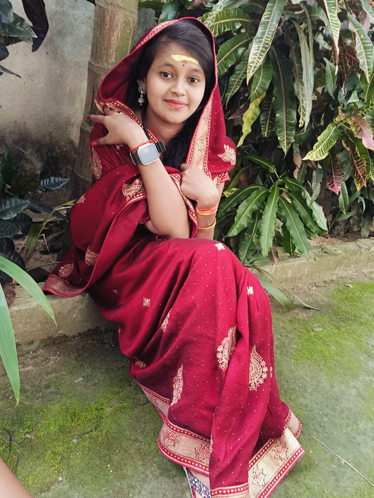 Saloni pfp