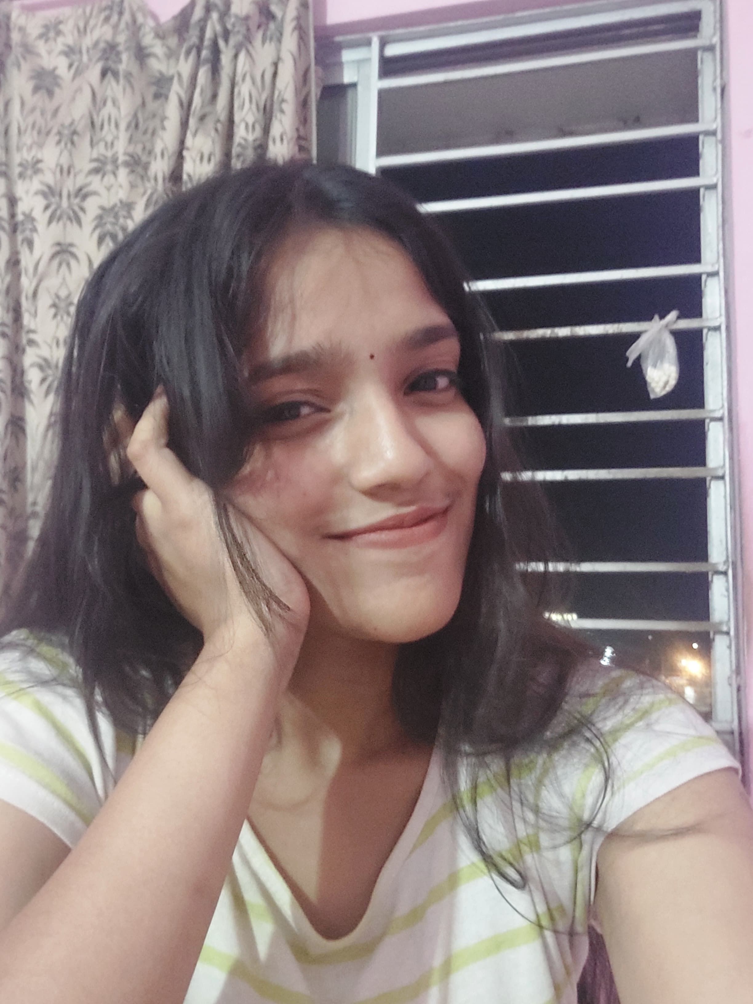 Ananya.base.eth pfp