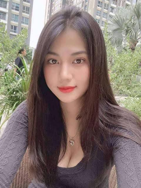 Saharah 🩵 (popoyboy) Farcaster social identity (Fname handle) PFP