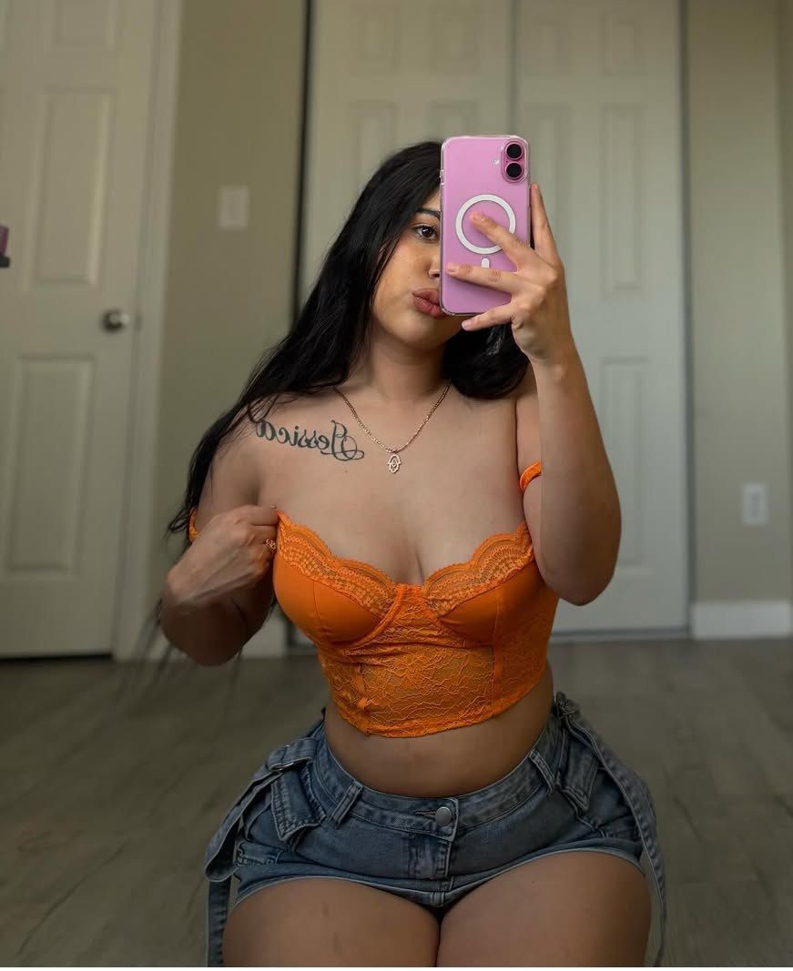 lalalatina pfp