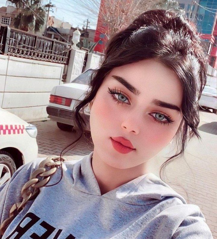 Samira (samira89) Farcaster social identity (Fname handle) PFP