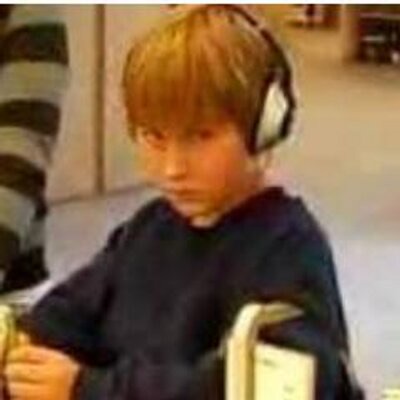 b_ez_man (i-am-terence) Farcaster social identity (Fname handle) PFP