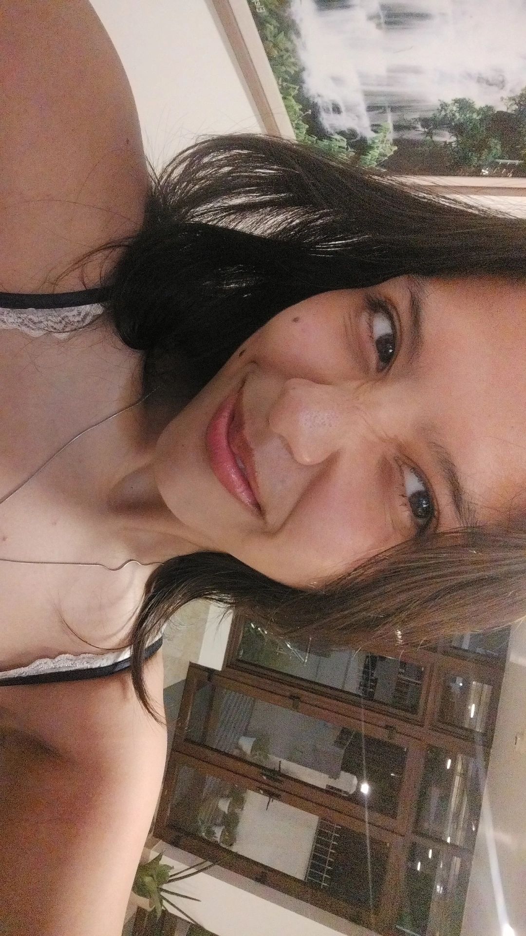 Amorette Reina pfp