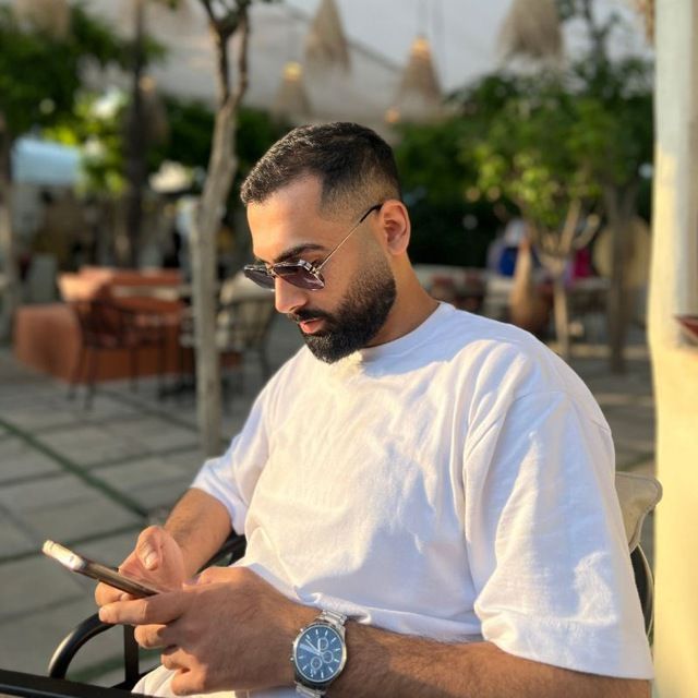 Ali's Farcaster avatar