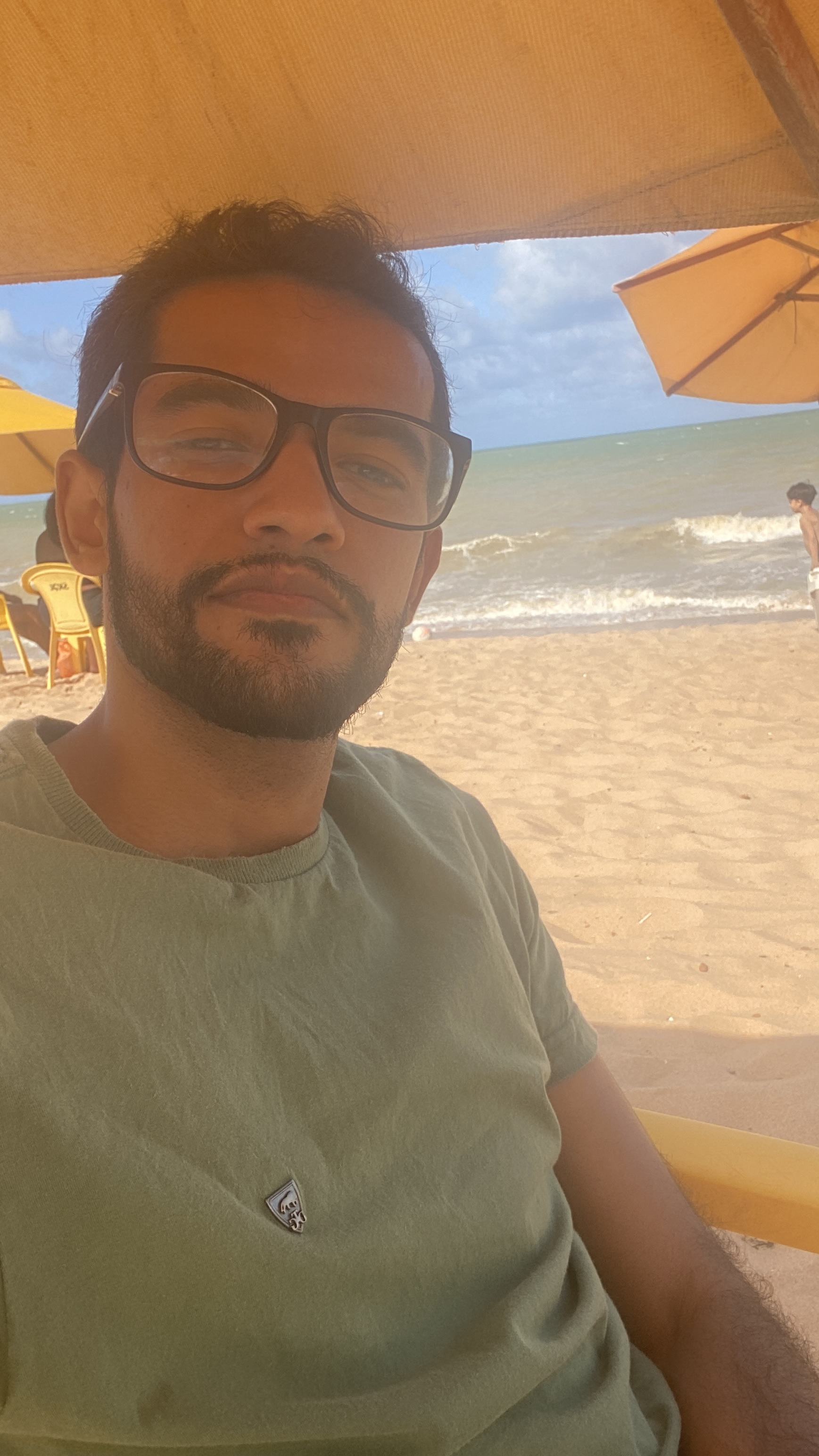 jose felipe's Farcaster avatar