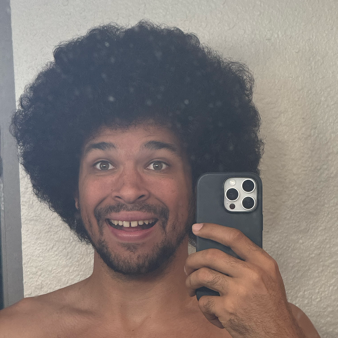 Fluffy (fluffybillsony.base.eth) Farcaster social identity (Fname handle) PFP